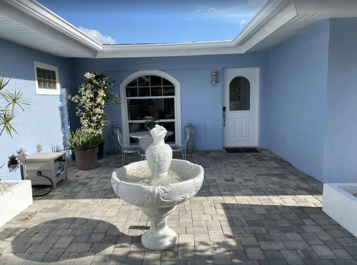 Pool/Waterfront Home 5 Min Walk To Siesta Key Village And Beach Bagian luar foto